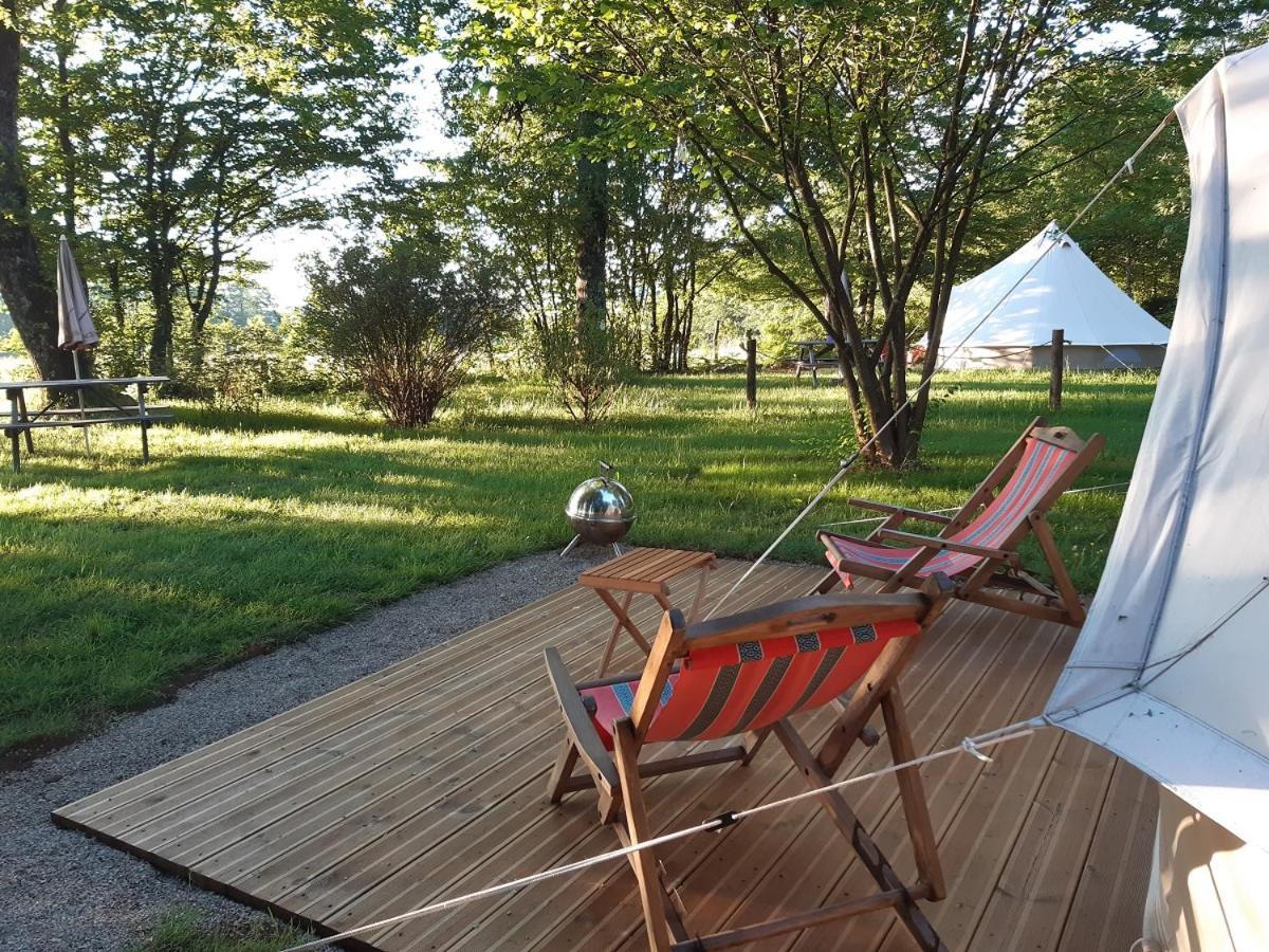 Camping Etang Du Camp Senergues 외부 사진